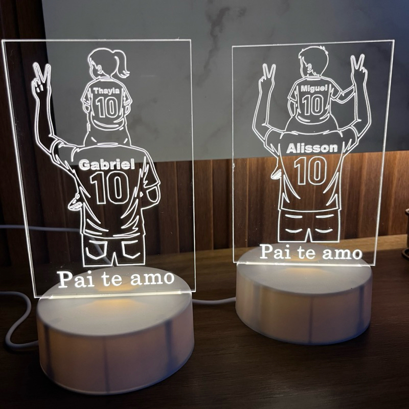 Presente Dia dos Pais Personalizado com Nome – Luminária LED Pai e Filho Futebol Criativa